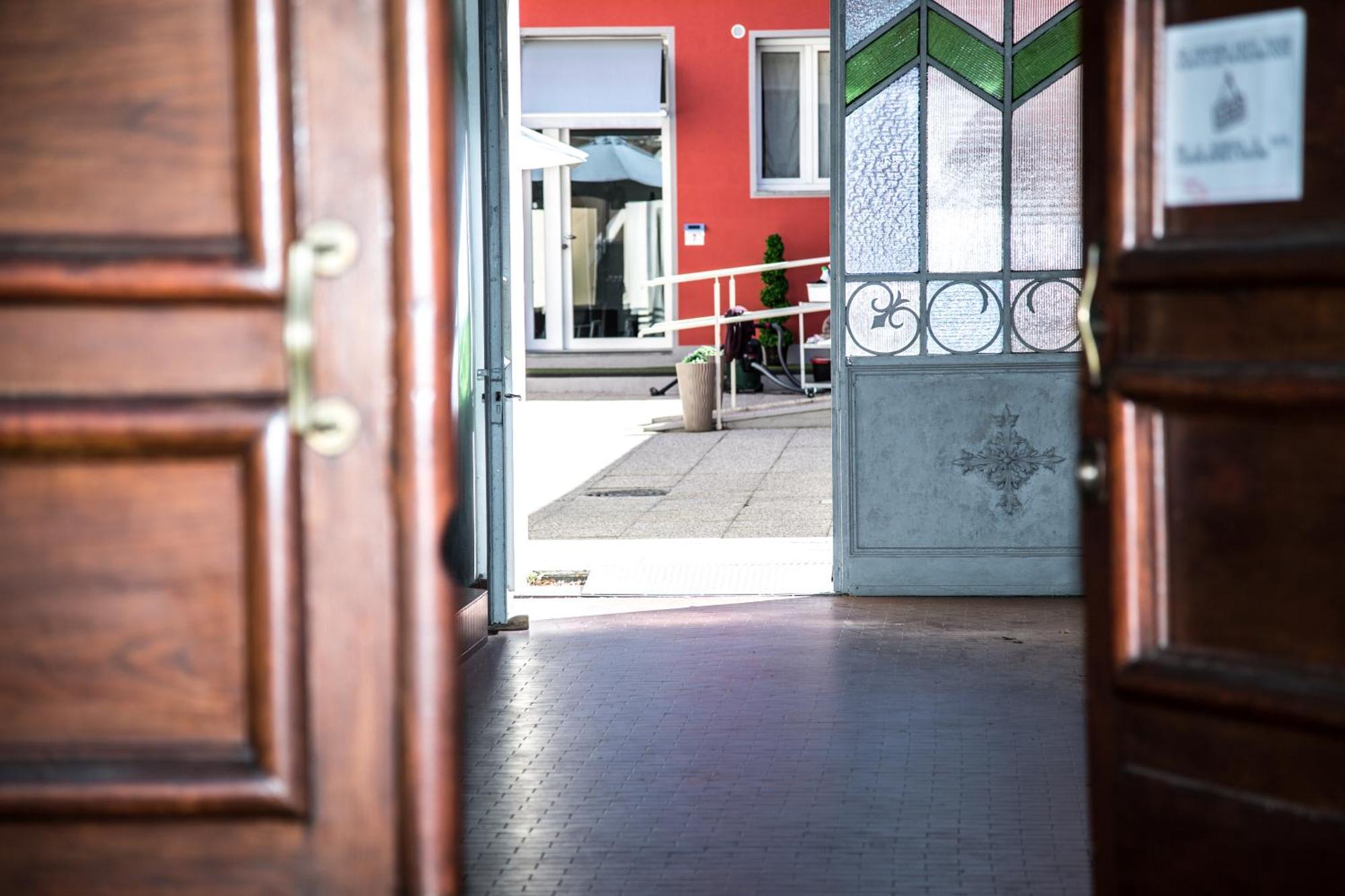 Guest House Turin Metro Young Zewnętrze zdjęcie
